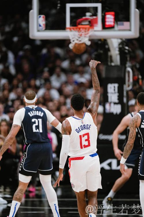 东契奇三双难救独行侠 詹姆斯赛季新高助湖人险胜